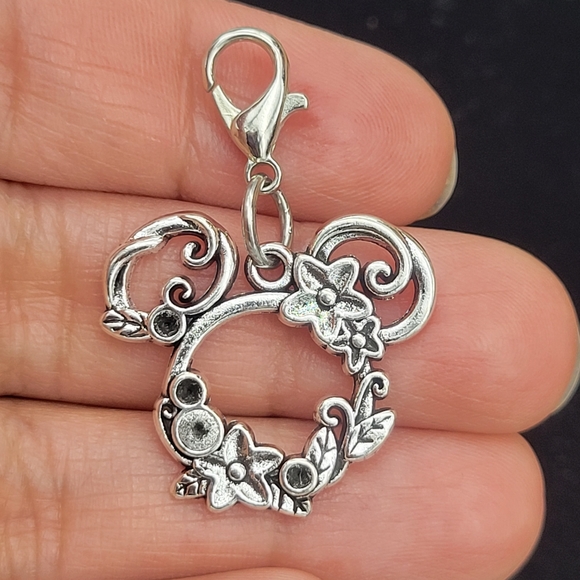 Hand Crafted Jewelry Clip On Mickey Mouse Minnie Mouse Charms